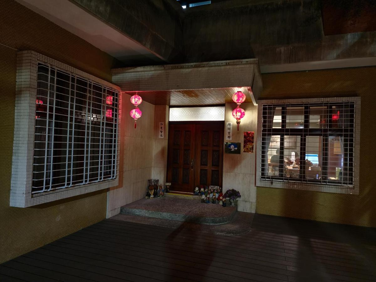 藏風民宿the Wind Guesthouse 2022 Тайнан Екстериор снимка